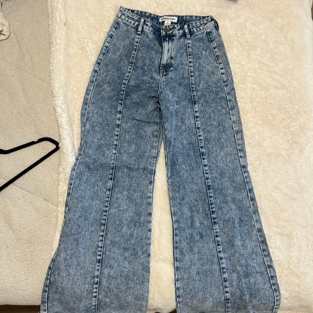 Long Flared Out Jeans Perfect For Tall Peeps